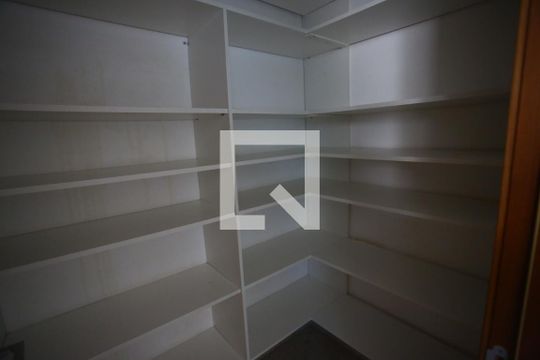 Despensa de apartamento à venda com 4 quartos, 140m² em Buritis, Belo Horizonte