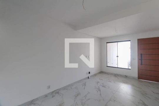 Sala de casa à venda com 3 quartos, 140m² em Parque São Lucas, São Paulo