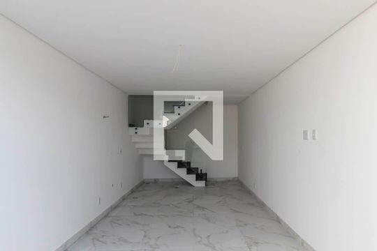 Quintal de casa à venda com 3 quartos, 140m² em Parque São Lucas, São Paulo