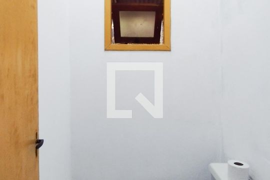 Edícula - Lavabo de casa para alugar com 2 quartos, 78m² em Rondônia, Novo Hamburgo