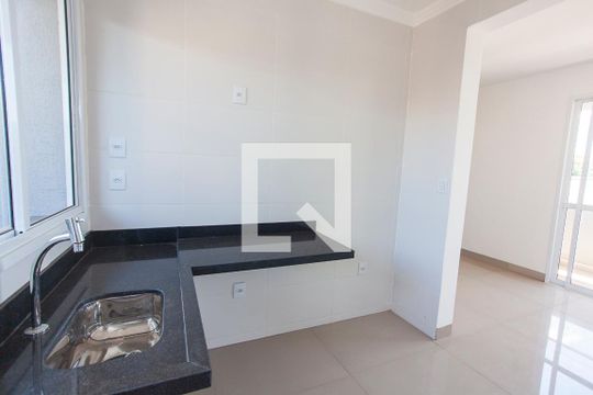 Cozinha de apartamento para alugar com 2 quartos, 54m² em Nova Uberlândia, Uberlândia