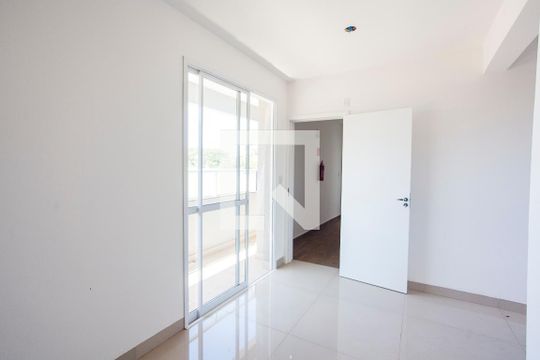 Sala de apartamento para alugar com 2 quartos, 54m² em Nova Uberlândia, Uberlândia