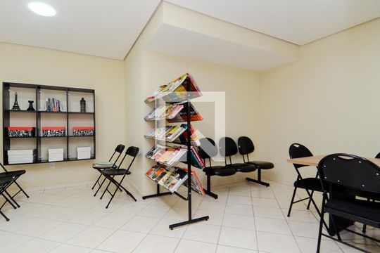 Área comum de apartamento para alugar com 2 quartos, 49m² em Jardim Cocaia, Guarulhos