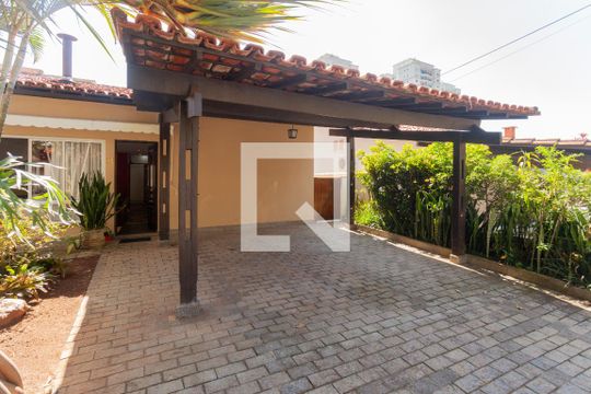Garagem de casa de condomínio à venda com 4 quartos, 250m² em Jardim Itapeva, São Paulo