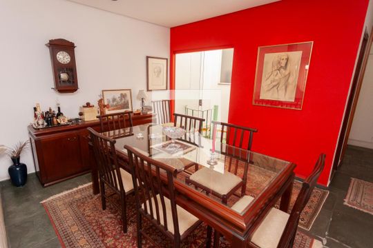 Sala de casa de condomínio à venda com 4 quartos, 250m² em Jardim Itapeva, São Paulo