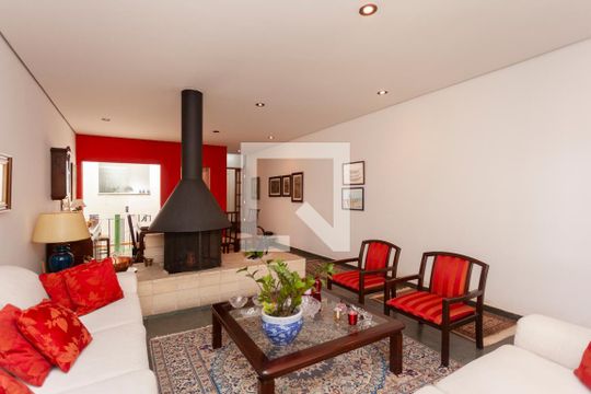 Sala de casa de condomínio à venda com 4 quartos, 250m² em Jardim Itapeva, São Paulo