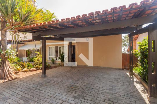 Garagem de casa de condomínio à venda com 4 quartos, 250m² em Jardim Itapeva, São Paulo