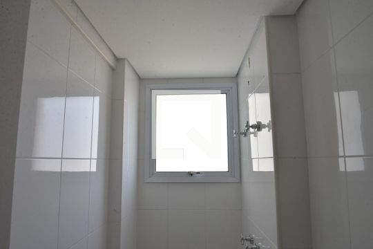 Banheiro da Suíte de apartamento à venda com 3 quartos, 82m² em Parque das Nações, Santo André