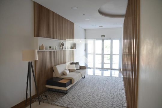 Hall de entrada de apartamento à venda com 3 quartos, 82m² em Parque das Nações, Santo André