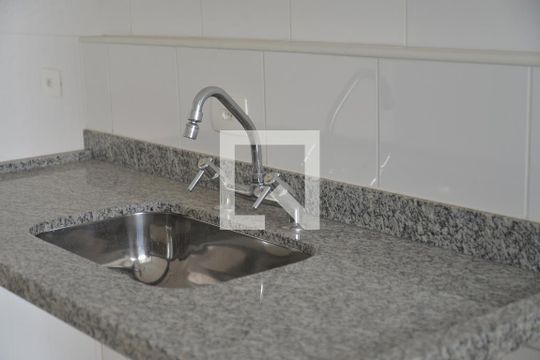 Cozinha de apartamento à venda com 3 quartos, 82m² em Parque das Nações, Santo André