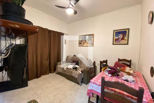 Sala de casa à venda com 3 quartos, 190m² em Piedade, Rio de Janeiro