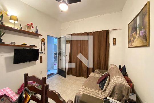 Sala de casa à venda com 3 quartos, 190m² em Piedade, Rio de Janeiro