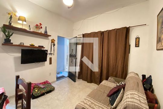 Sala de casa à venda com 3 quartos, 190m² em Piedade, Rio de Janeiro