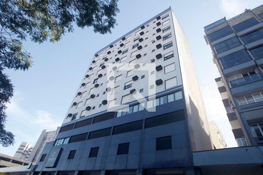 Fachada de kitnet/studio para alugar com 1 quarto, 27m² em Cidade Baixa, Porto Alegre