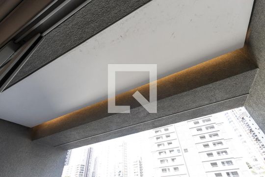 Varanda de kitnet/studio para alugar com 1 quarto, 24m² em Perdizes, São Paulo