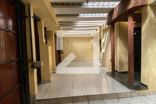 Área Externa de casa à venda com 5 quartos, 340m² em Vila Galvão, Guarulhos