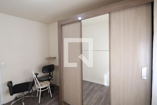 Quarto 1 de apartamento à venda com 2 quartos, 53m² em Olaria, Canoas