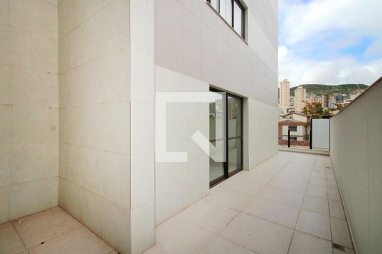 Varanda de apartamento à venda com 2 quartos, 121m² em Cruzeiro, Belo Horizonte