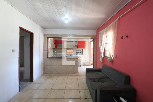 Casa à venda com 3 quartos, 210m² em Guajuviras, Canoas