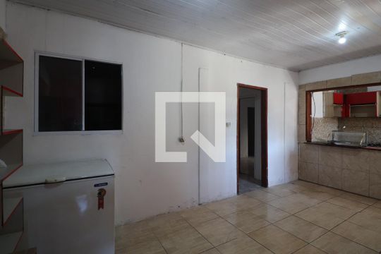 Sala de casa à venda com 3 quartos, 210m² em Guajuviras, Canoas