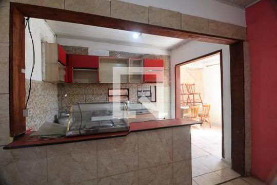 Cozinha de casa à venda com 3 quartos, 210m² em Guajuviras, Canoas