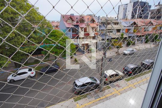 Sala Vista de apartamento à venda com 3 quartos, 93m² em Jardim Itu, Porto Alegre