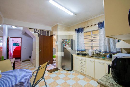 Cozinha de casa à venda com 3 quartos, 167m² em Parque Gerassi, Santo André