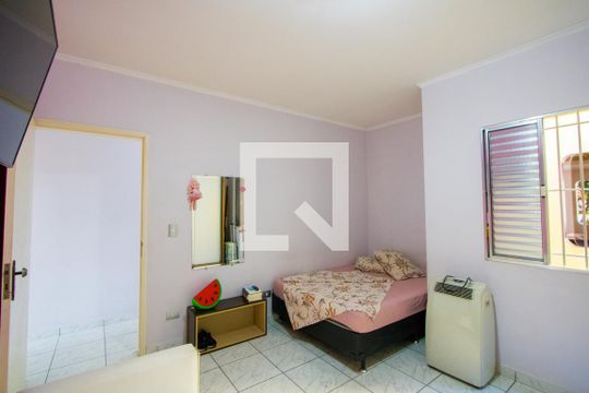 Quarto 1 de casa à venda com 3 quartos, 167m² em Parque Gerassi, Santo André