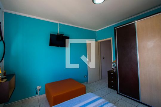 Quarto 2 de casa à venda com 3 quartos, 167m² em Parque Gerassi, Santo André