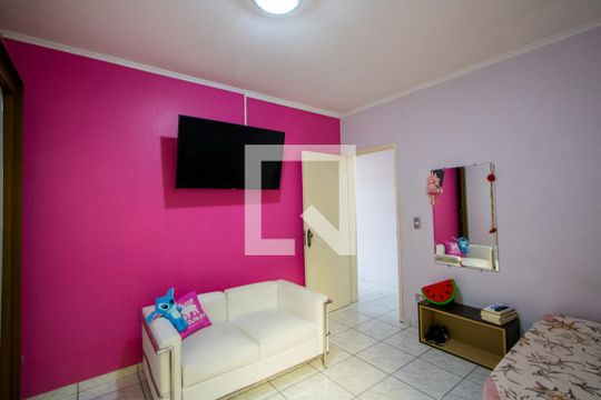 Quarto 1 de casa à venda com 3 quartos, 167m² em Parque Gerassi, Santo André