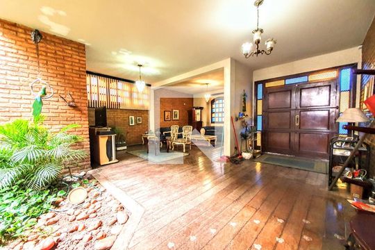 Casa à venda com 4 quartos, 403m² em Cidade Nova, Belo Horizonte