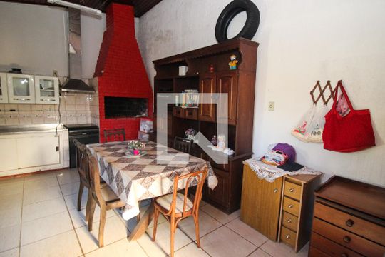 Varanda de casa à venda com 4 quartos, 220m² em Santa Tereza, Porto Alegre