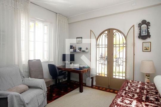 Casa à venda com 5 quartos, 300m² em Cidade Baixa, Porto Alegre