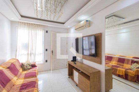Casa de Condomínio para alugar com 2 quartos, 55m² em Olaria, Canoas