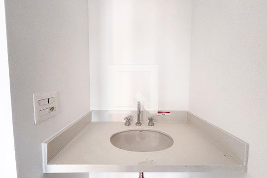 Banheiro de kitnet/studio à venda com 1 quarto, 40m² em Vila Mariana, São Paulo