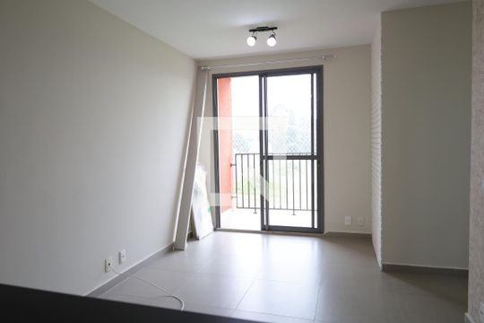 Sala de apartamento para alugar com 3 quartos, 59m² em Usina Piratininga, São Paulo