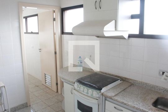 Cozinha de apartamento à venda com 3 quartos, 143m² em Santana, São Paulo