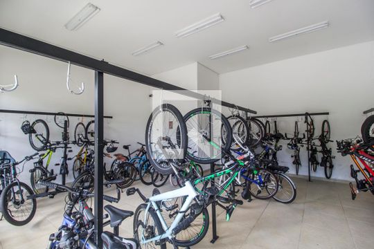 Área comum de apartamento para alugar com 1 quarto, 50m² em Residencial Tambore Iii, Santana de Parnaíba