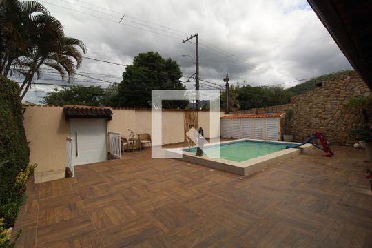 Quintal de casa de condomínio à venda com 4 quartos, 200m² em Taquara, Rio de Janeiro