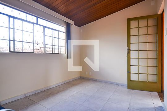 Escritório de casa para alugar com 5 quartos, 400m² em Sagrada Família, Belo Horizonte
