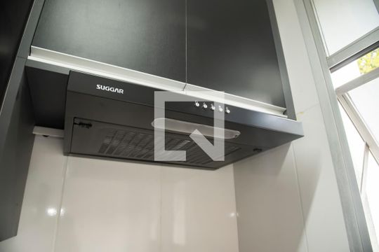 Cozinha de apartamento à venda com 2 quartos, 60m² em Vila Clementino, São Paulo