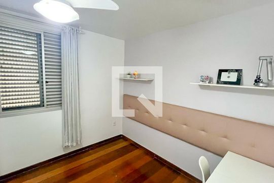 Quarto 3 de apartamento à venda com 4 quartos, 200m² em Buritis, Belo Horizonte