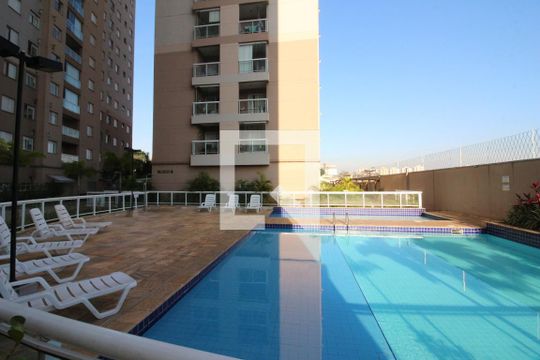 Área comum de apartamento para alugar com 2 quartos, 52m² em Jardim Roberto, Osasco