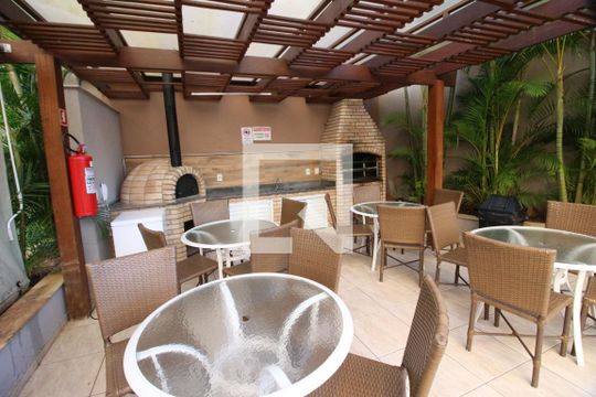 Área comum de apartamento para alugar com 2 quartos, 52m² em Jardim Roberto, Osasco