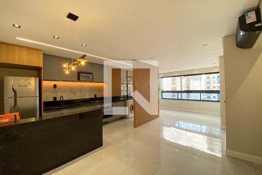 Apartamento para alugar com 2 quartos, 69m² em Vila Augusta, Guarulhos