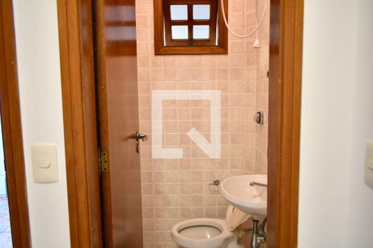 Banheiro de Serviço de casa à venda com 3 quartos, 140m² em Planalto Paulista, São Paulo
