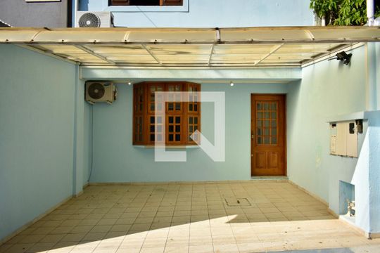 Garagem de casa à venda com 3 quartos, 140m² em Planalto Paulista, São Paulo
