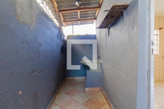 Área de Serviço de casa para alugar com 1 quarto, 50m² em Parque Paineiras, São Paulo