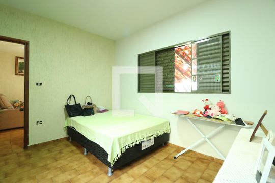 Quarto 1 de casa para alugar com 4 quartos, 299m² em Marta Helena, Uberlândia