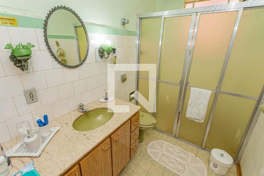 Banheiro de casa à venda com 2 quartos, 70m² em Vila Nair, São Paulo